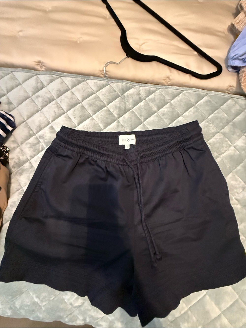 Women's Navy Elastic-Waist Athletic Shorts with Drawstring